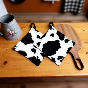 Cow Print Pot Holder Set: Cotton Kitchen Hot Pads
