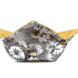 Skål Mysig mikrovågssäker bomullsgrytlapp med varm soppskål i monokromatiskt bitygmönster