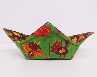 Green Turkey Autumn Leaves quilted cotton reversible microwavable soup bowl holder or cozy