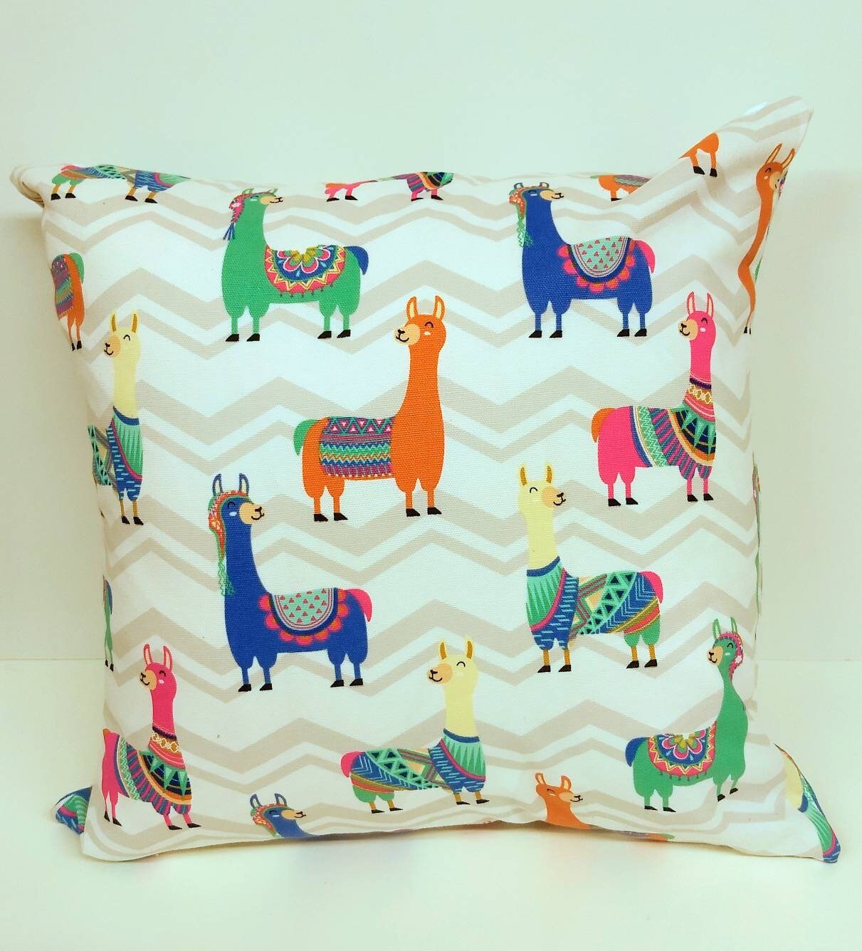 Llama top travel pillow