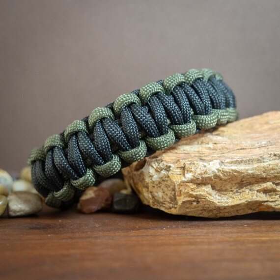 Bracelet Paracord 5-en-1 : Boussole, Couteau, Silex, Sifflet, Corde - Sac à Dos Inclus