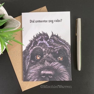 Schwarzer portugiesischer Wasserhund Karte. Handgemachte Geburtstagskarte, blanko oder personalisiert. Hat jemand Kuchen gesagt? Lustige Geburtstagskarte für Hundeliebhaber.