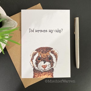 Carte d'art putois furet. Quelqu'un a dit gâteau ? Carte d'anniversaire ou de fête vierge faite main. Carte amusante pour les amoureux des furets.
