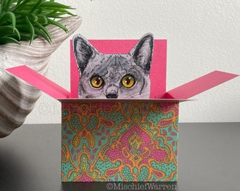 Carte chat gris bleu. Le chat original dans une boîte. Anniversaire, fête des mères, mariage, porte-cartes cadeau d'anniversaire. Personnalisé.