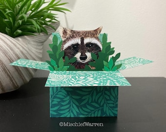Carte de raton laveur. Carte-cadeau 3D vierge ou personnalisée pour toutes les occasions ; anniversaire, fête des pères, fête des mères, Saint-Valentin. Porte-cartes cadeau.
