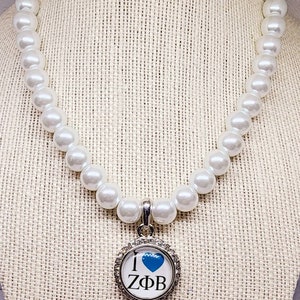 Zeta phi Beta snap pearl necklace