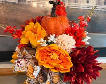 Fall Pumpkin Centerpiece / Farmhouse Decor / Fall flower arrangement / Fall Table Decor / Rustic Decor for fall / Fall Decor with bow