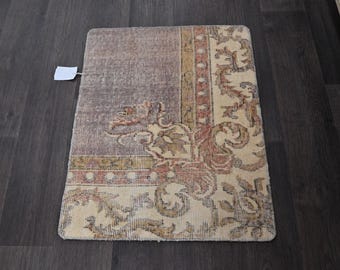 Distressed Turkish Wool Rug — Vintage Oushak Small Mat 2x2.5 Ft | Mauve Beige Handknotted Floral Border