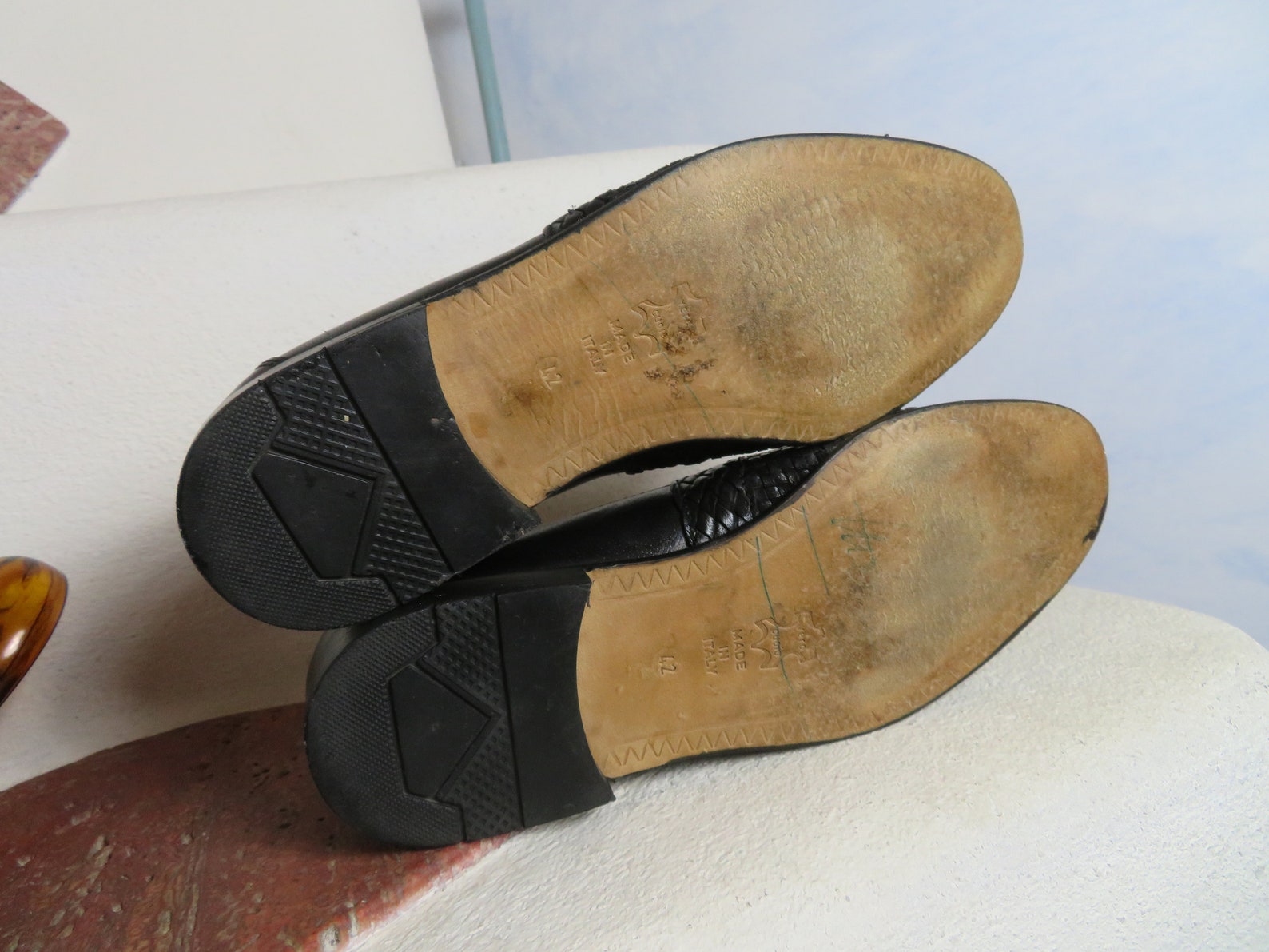 bally leather slippers