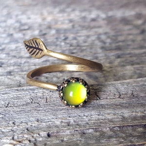 MOOD Ring Brass Small Leaf Adjustable Band Aurora Rainbow Jewelry