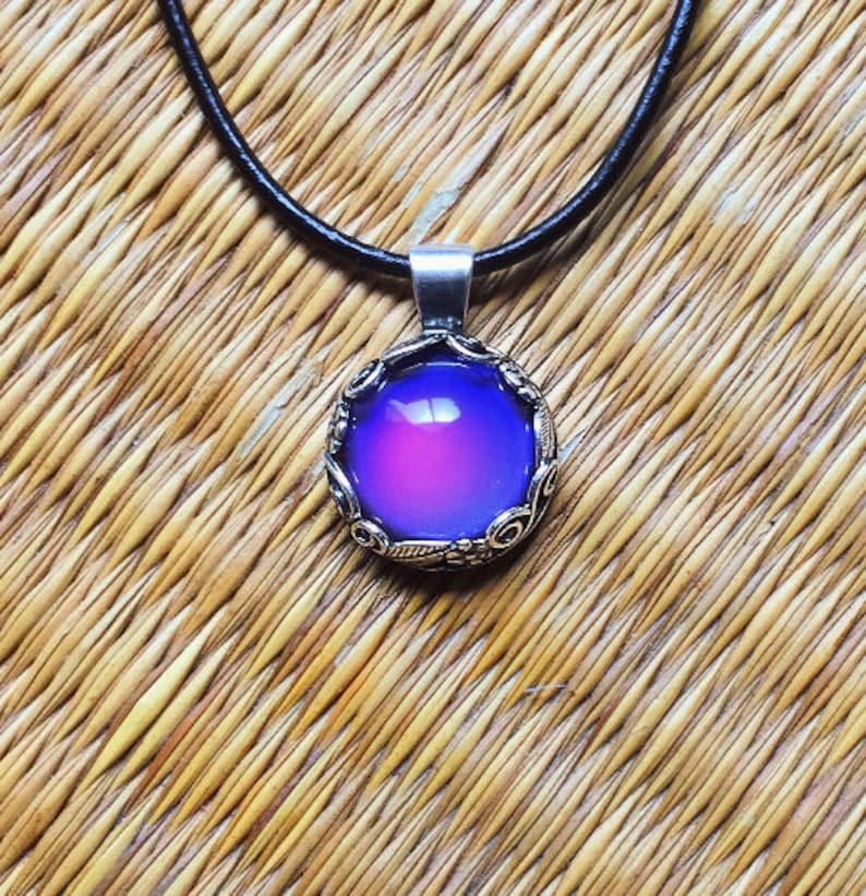 MOOD RING Leather Necklace Silver Floral Pendant Colorful Aurora Rainbow Color Changing Jewelry image 3