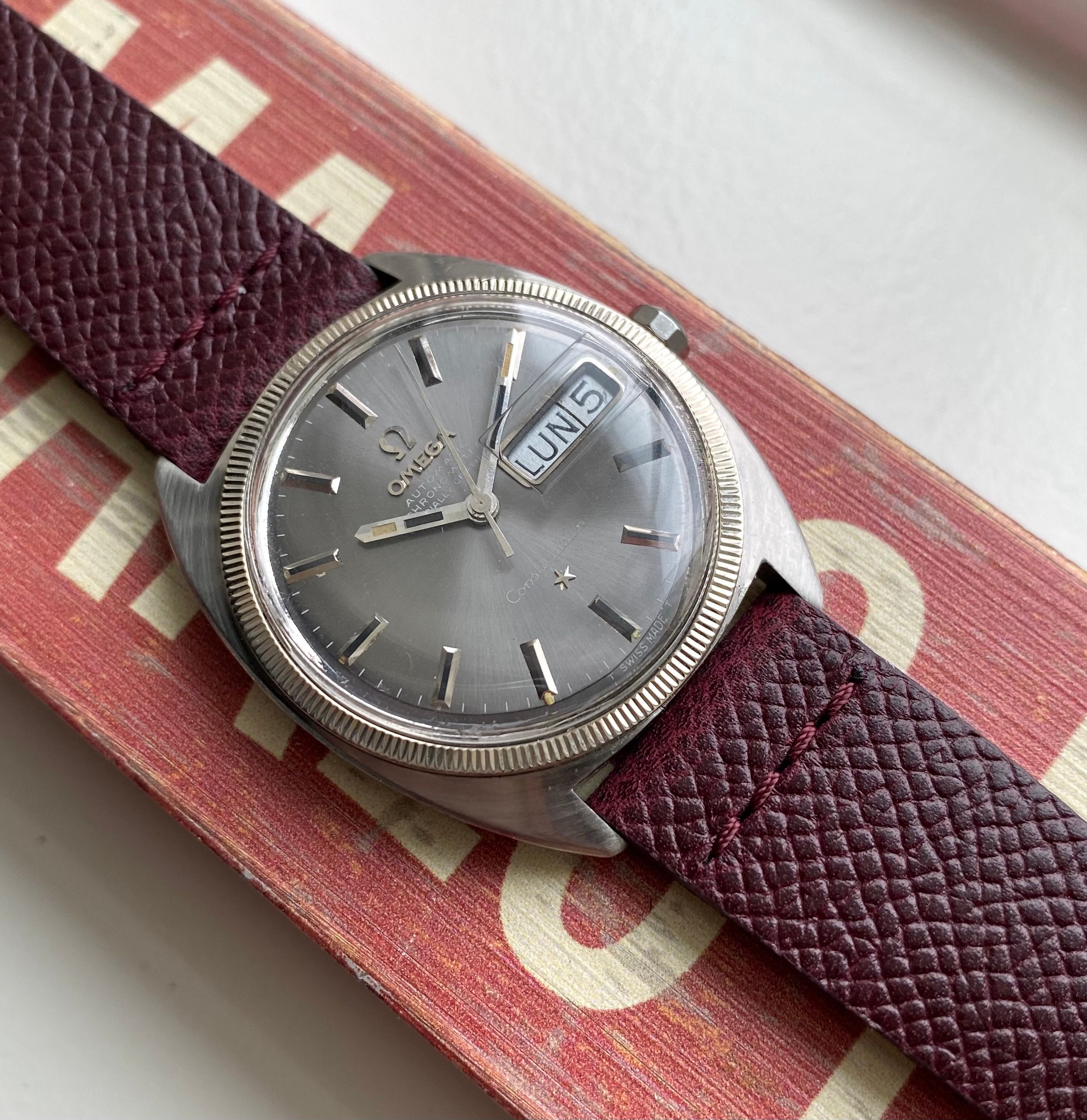 Vintage Omega Constellation Automatic 