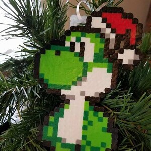 Op Santa Yoshi geïnspireerd ornament