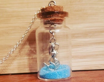 Colar de sereia em uma garrafa feito à mão, colar de sereia, ornamento ou chaveiro, joias de sereia, colar de praia, presente de sereia, joias de praia