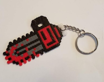 Llavero de motosierra sangrienta, llavero de Leatherface, llavero de La masacre de Texas, llavero de terror, regalo de terror, motosierra hecha a mano con cuentas