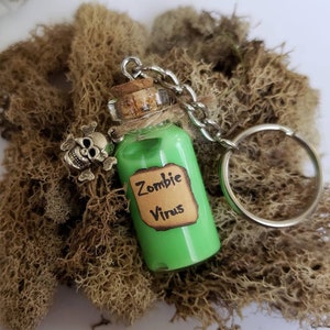 Handgemachte Zombie Virus Trank Flasche Schlüsselanhänger, Zombie Geschenke, Zombie Schlüsselring, Zombie Cosplay, Walking Dead Cosplay, Nacht der lebenden Toten