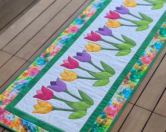 Spring Tulips Table Runner Quilt Pattern | Floral Applique Sewing Instructions (PDF Download)
