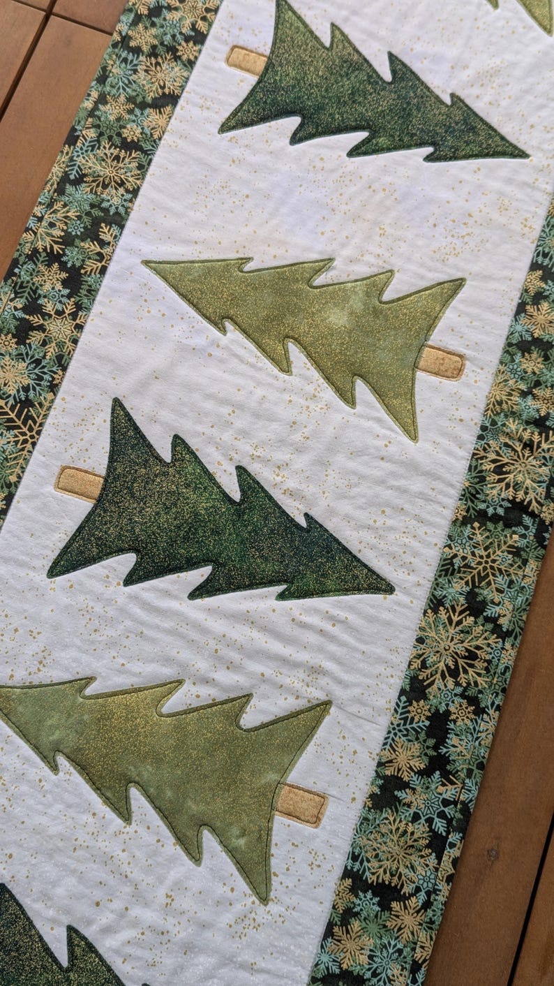 Christmas Tree Table Runner Quilt Pattern | Holiday Forest Applique ...