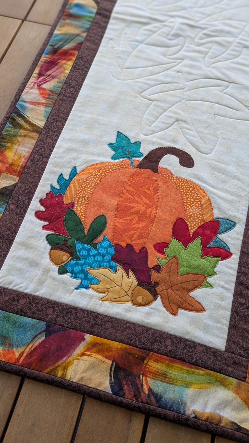 Fall Pumpkin Table Runner Quilt Pattern | Autumn Applique Sewing ...