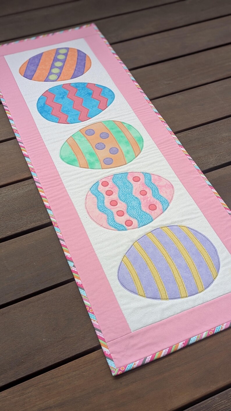 Easter Egg Table Runner - Digital Pattern - Etsy