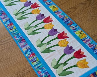 Spring Tulips Table Runner - Digital Pattern