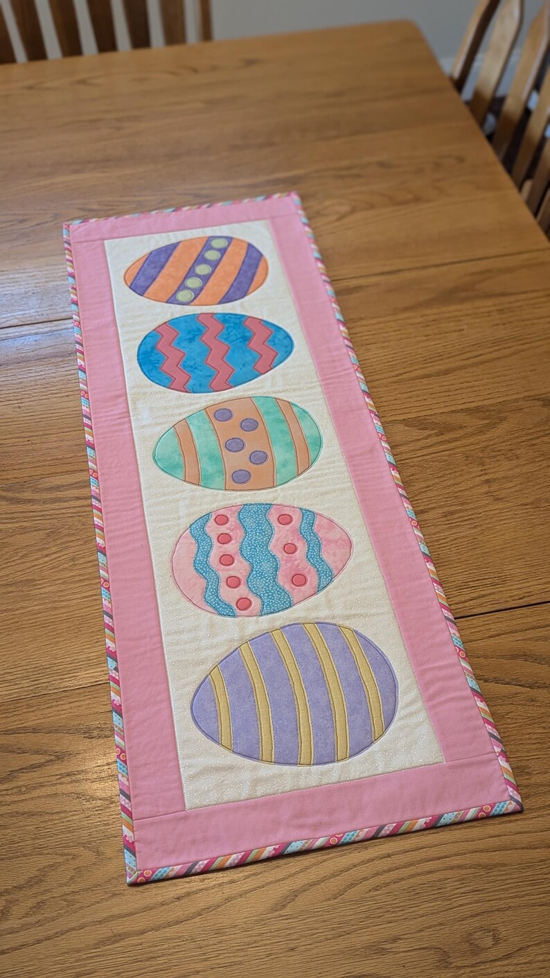 Easter Egg Table Runner - Digital Pattern - Etsy