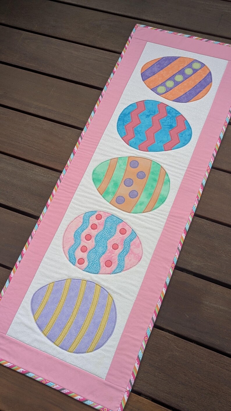 Easter Egg Table Runner - Digital Pattern - Etsy