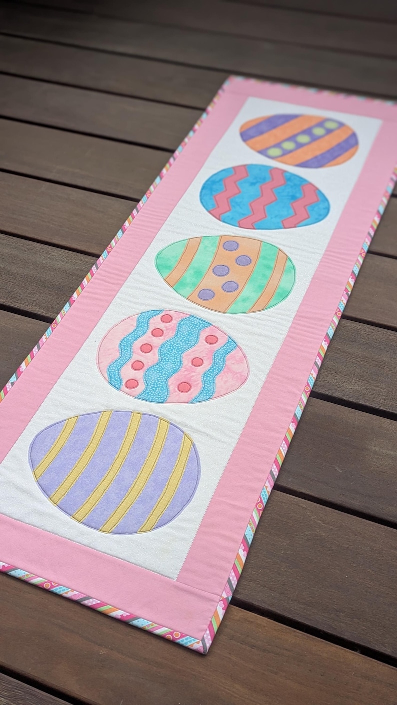 Easter Egg Table Runner - Digital Pattern - Etsy