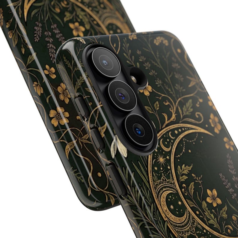 Himmlische Halbmond-Handyhülle im Hexen-Cottagecore-Stil mit botanischen Motiven für iPhone 18, 17, 16, 15, 14, 13, 12, 11, Samsung S26, S25, S24, S23 und Pixel – das perfekte Geschenk für Sie Bild 11