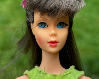 Mattel Mod Barbie Twist N Turn TNT Puppe
