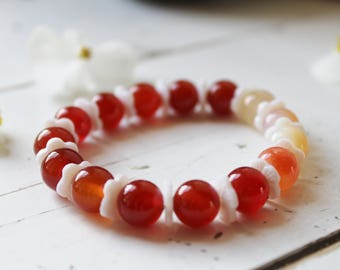 Gemstone Bracelet-Red agate and mother of pearl