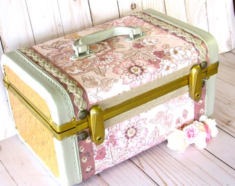 Upcycled Vintage Train Case, Vintage Train Case, Vintage Overnight Case, Cosmetic Case, Refurbished Train Case