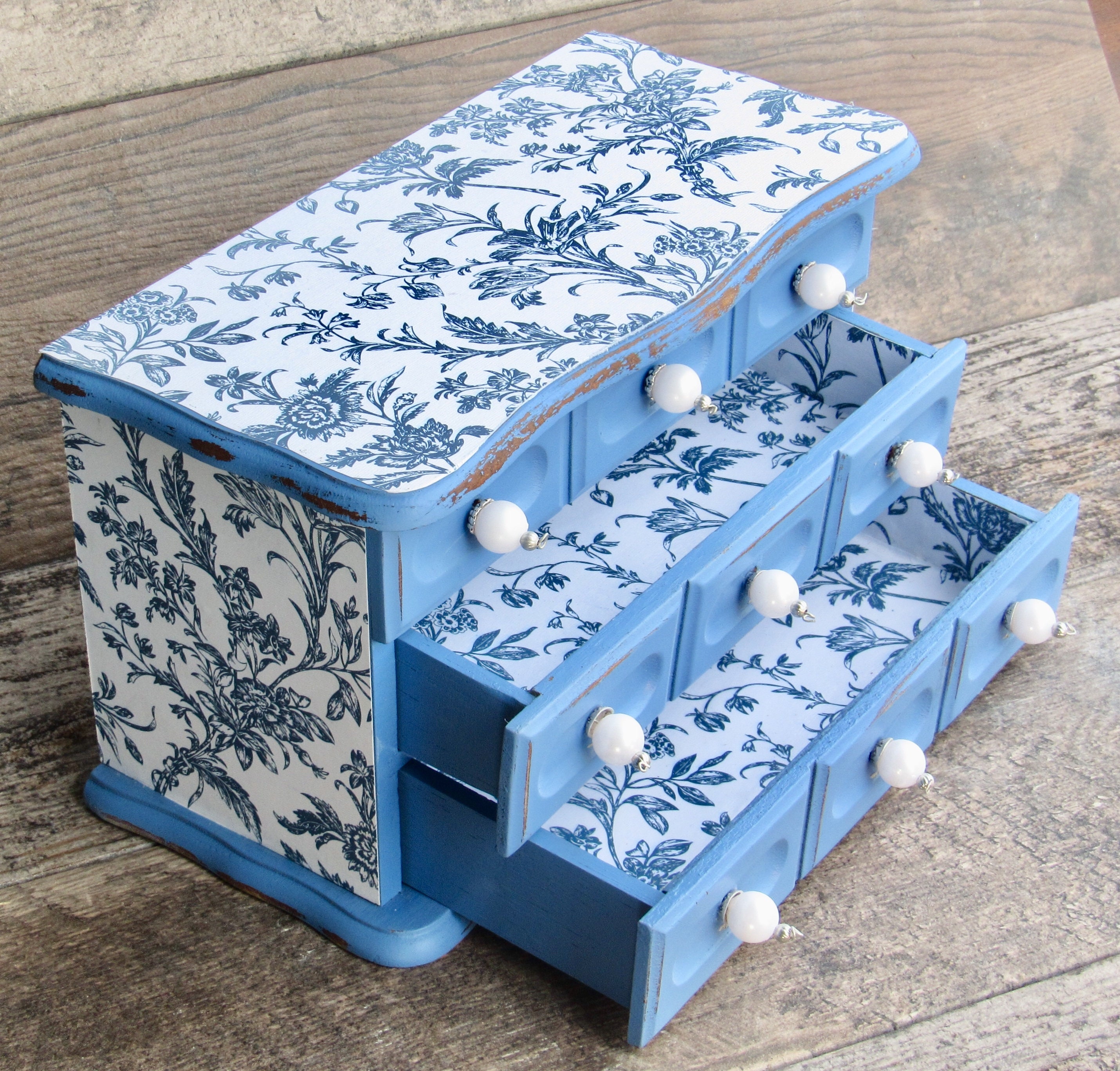 Jewelry box Girls jewelry box Teen keepsake box Etsy