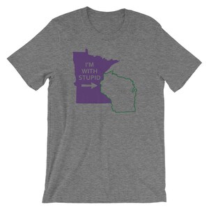 Minnesota Vikings Shirt Football I'm With Stupid Green Bay Packers Wisconsin T-Shirt image 2