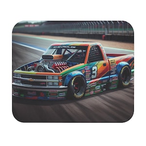 Colorful Chevy Race Truck Mouse Pad, Ideal Gift for Car Enthusiasts, Office Decor, Gamer Accessories, Racing Fans