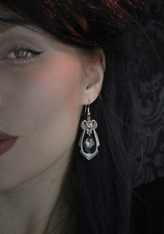 Bat earrings , Vampire jewelry , goth earrings , Gothic earrings , bat jewelry , crystal earrings , gothic victorian earrings ,