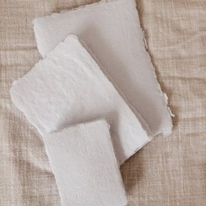 WHITE 250 gsm - A4/  A5 / B6 / A6 / Cartes - Papier fait-main papier artisanal - papeterie Papier artisanal