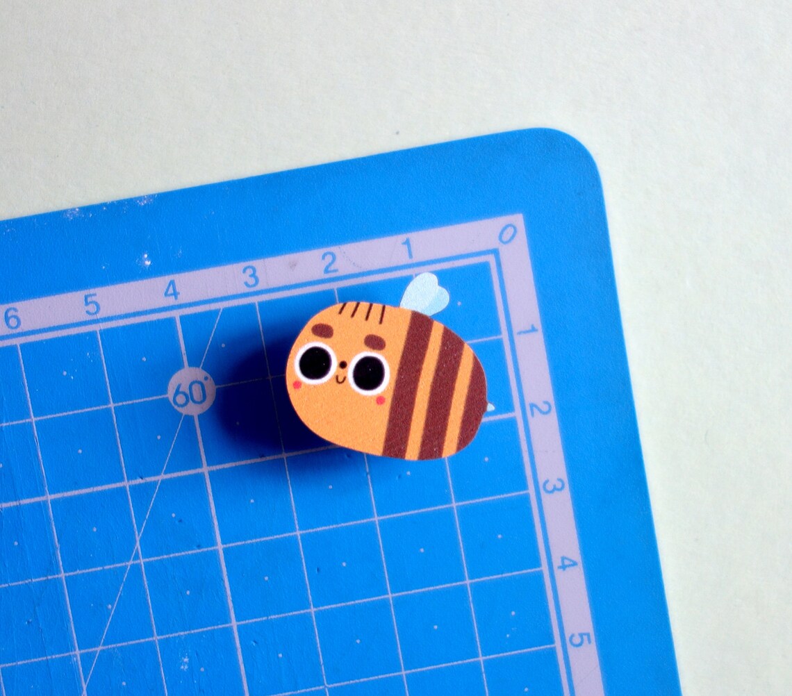 Cute Bee Wooden Badge / Bee Lapel Pin Etsy