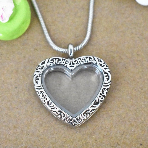 Vintage Floating Locket Necklace Silver 
