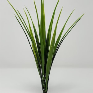 9&quot; Floating/Standing GREEN SWORD plastic Plant w/ SUCTION Cup