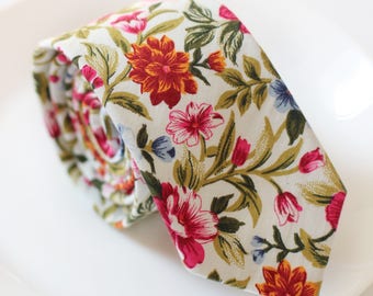 Red Wedding Floral Tie, Skinny Ties, Cotton Tie, White Red Floral Tie, Floral Skinny Tie, Wedding tie, Customized length Tie, Tie Gift