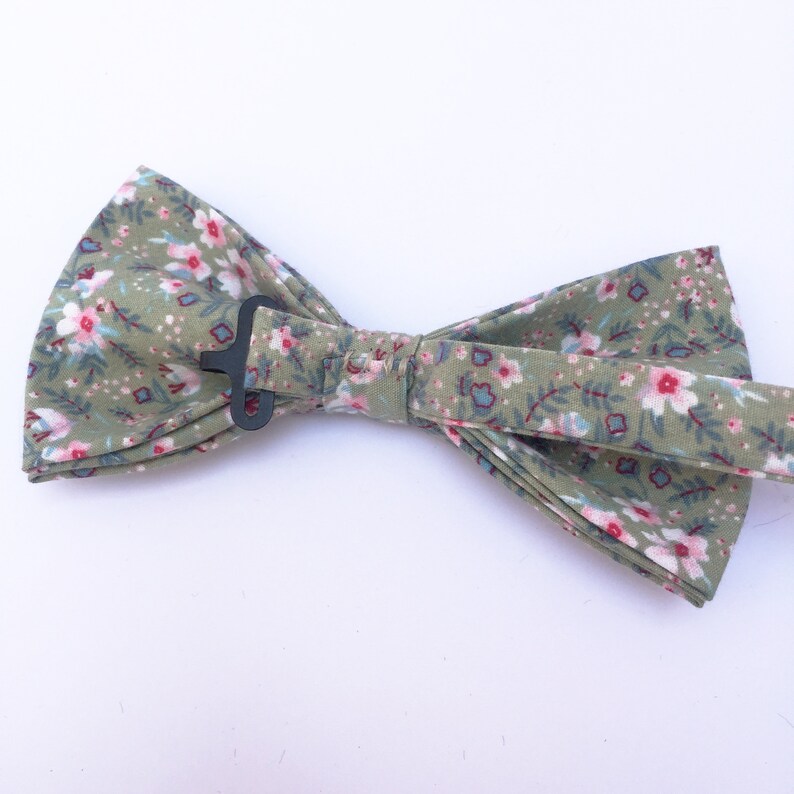 Bow Tie Pink Floral Green Cotton Bow Tie Diamond Bow Tie Wedding Bow Tie On Wedding Day Untied Bow Tie Groomsmen Bow Tie Bow Ties