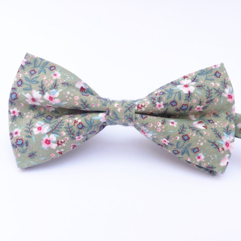Bow Tie Pink Floral Green Cotton Bow Tie Diamond Bow Tie Wedding Bow Tie On Wedding Day Untied Bow Tie Groomsmen Bow Tie Bow Ties