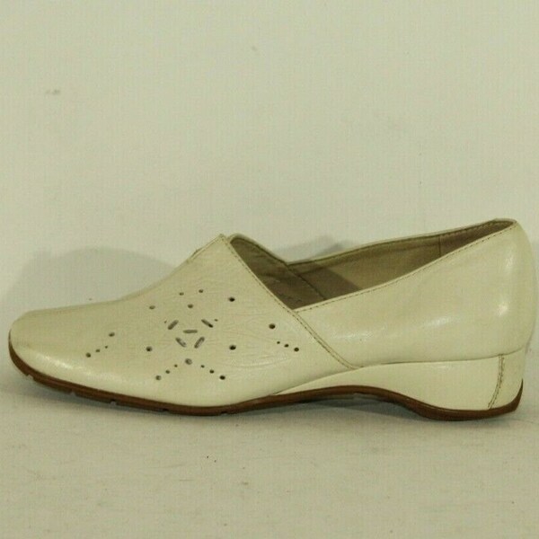 Vintage Women's Ivory Leather K CLARKS Cut Out Casual Wedge Heel Court Shoes Size 4 / 37