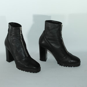 Used Women&#39;s Black Leather ZARA Zip Round toe High Heel Casual Ankle Boots Size 5 /38