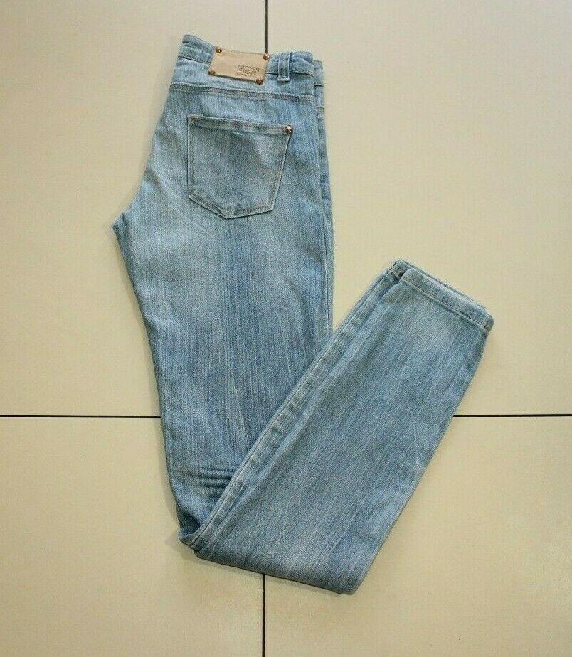 Image of Vintage Women's Blue Denim Zara Prmium Wash Zip Low Rise Distressed Slim Jeans Size / L