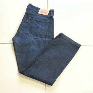 Vintage Women's Blue Denim LEVI'S 571 Zip Low Rise Slim Fit