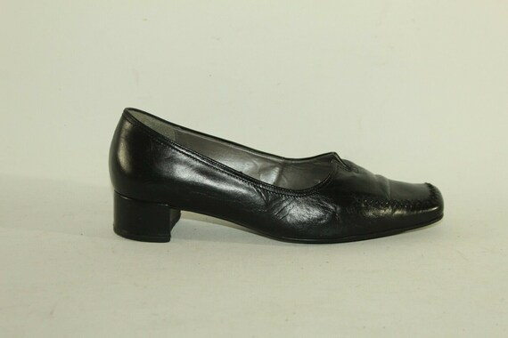 gabor low heel court shoes