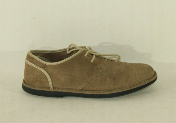 clarks brown suede