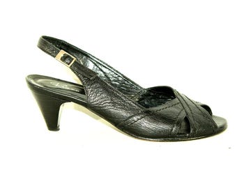 Vintage Women's Black Leather RIZZO Buckle Open Toe Shoes Casual Sandal Size 5 / 38